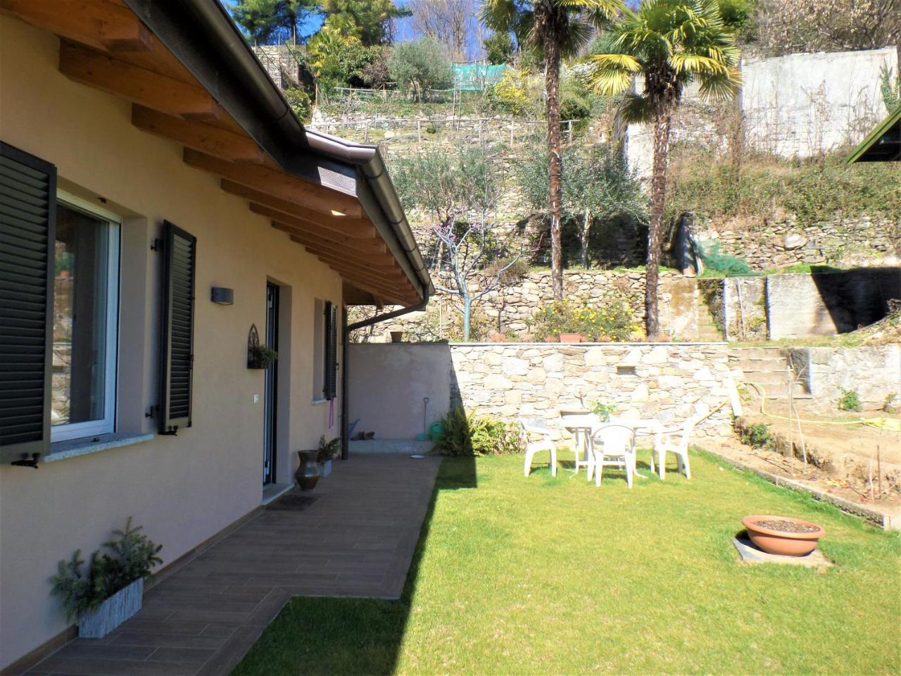 La Briciola Lesa Exterior foto
